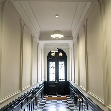 Apartament Haussmanien